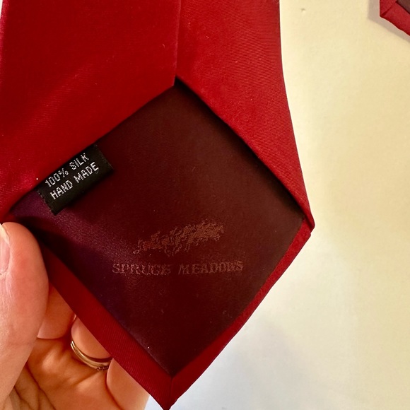 Queen Elizabeth the Second Men’s Tie - Picture 3 of 6